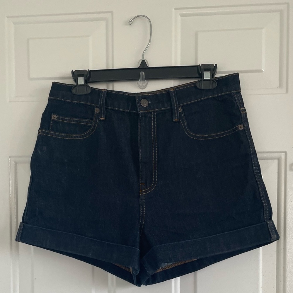 Gap Hight Waisted Denim Shorts Size 29
